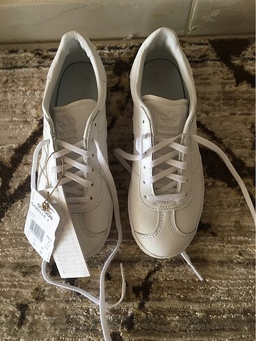 Orijinal Adidas Beyaz spor ayakkabı