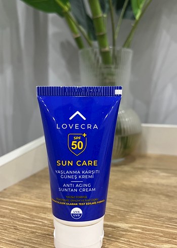 Lovecra SPF 50 Güneş Koruyucu Yaşlanma Karşıtı Krem - Görsel 2