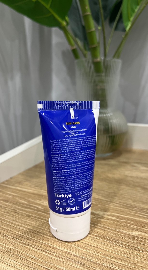 Lovecra SPF 50 Güneş Koruyucu Yaşlanma Karşıtı Krem - Görsel 3