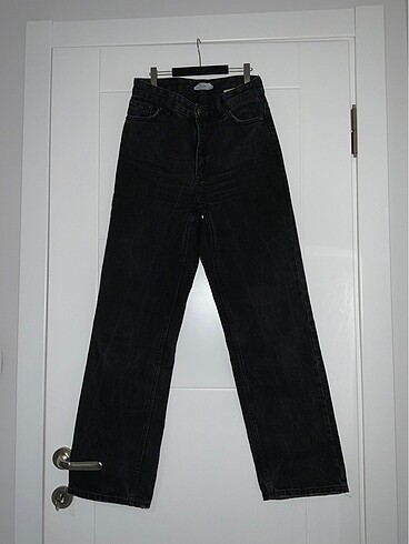 Bershka Yüksek Bel Straight Denim Jean