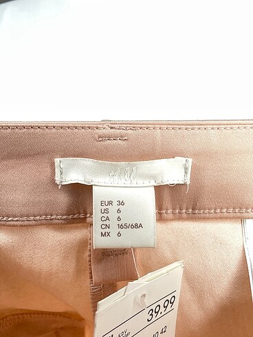 36 Beden çeşitli Renk H&M Kumaş Pantolon %70 İndirimli.