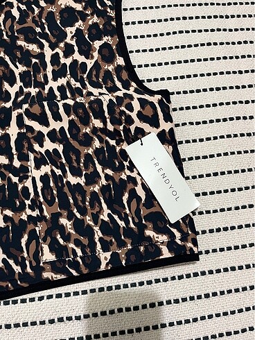 Trendyol & Milla Leopar yelek