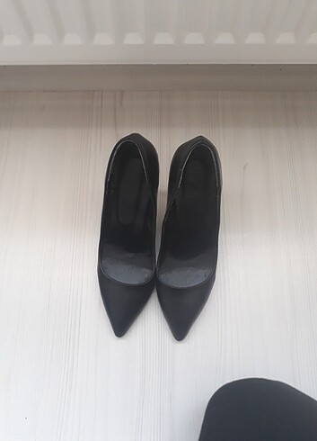 37 Beden siyah Renk Stiletto