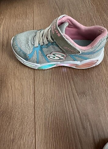 28 Beden Skechers