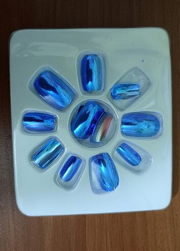 Takma Tırnak  - Görsel 2