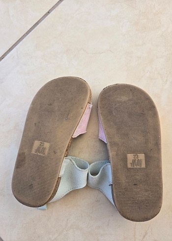 23 Beden H&M Çocuk Sandalet