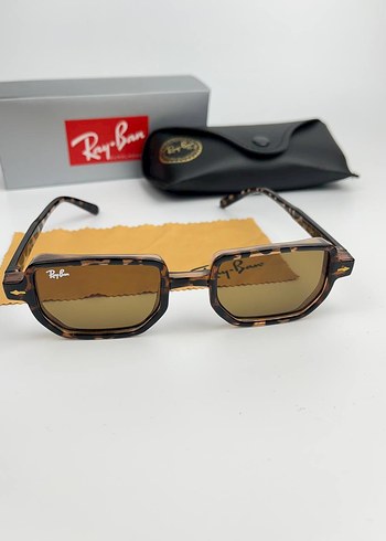 Ray Ban