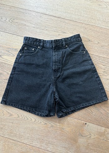 Pull and Bear Siyah Şort