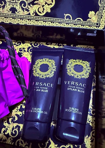 Versace Mor Fermuarlı Kadın Çantası krem +duş jeli - Görsel 3
