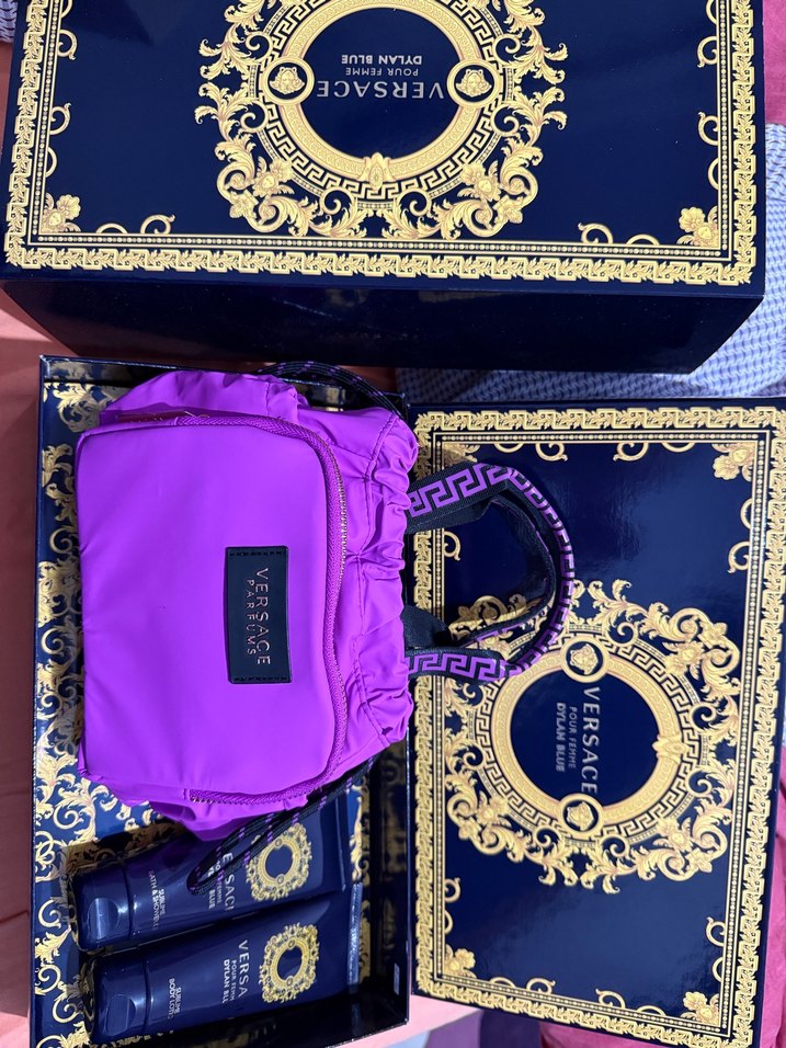 Versace Mor Fermuarlı Kadın Çantası krem +duş jeli - Görsel 2