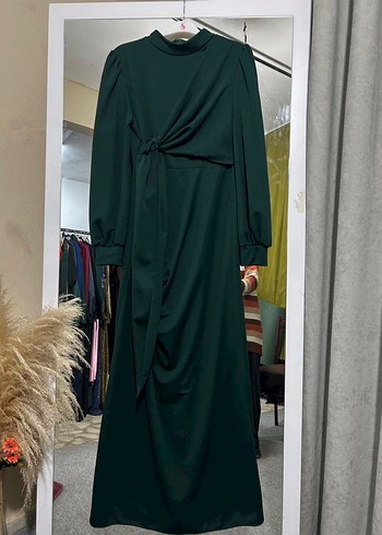 Koyu Yeşil tesettür abiye elbise - Görsel 2