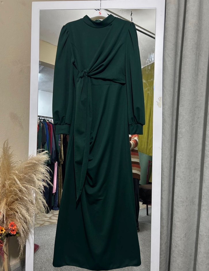 Koyu Yeşil tesettür abiye elbise - Görsel 2
