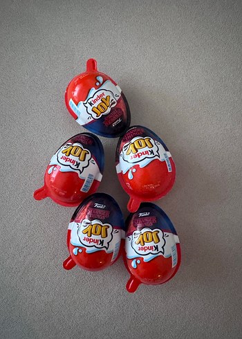 Renkli Kinder Joy Yumurtalar - Görsel 2