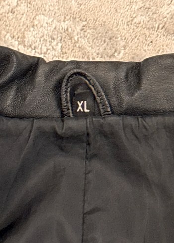 Kuzu Siyah Deri Kadın Ceket - Görsel 3