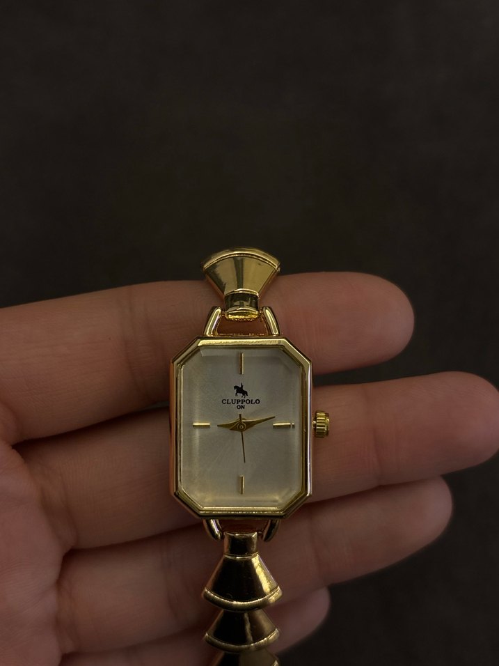 Altın Renkli Klasik Çelik Kadın Kol Saati - Görsel 3