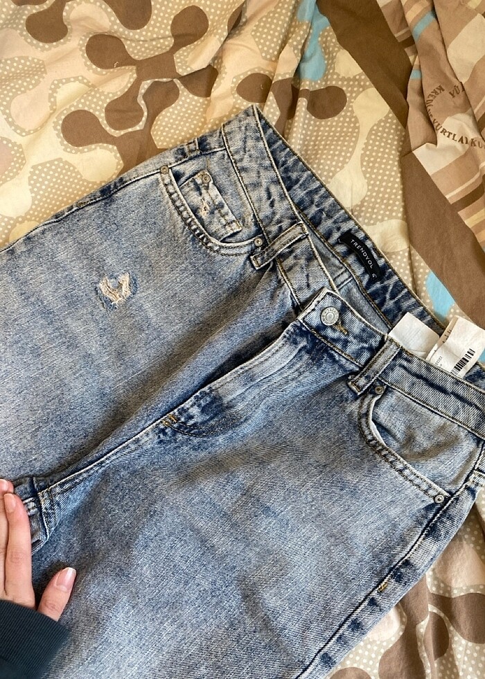 Yırtık jean - Görsel 4