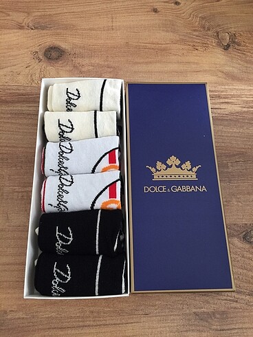 Beden Dolce Gabbana patik çorap 6?çift kutulu