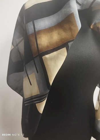 Kadın Gri Baskılı Modern Vintage Eşarp - Görsel 6