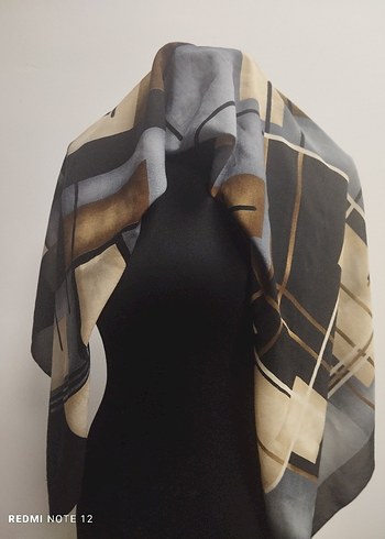 Kadın Gri Baskılı Modern Vintage Eşarp - Görsel 5