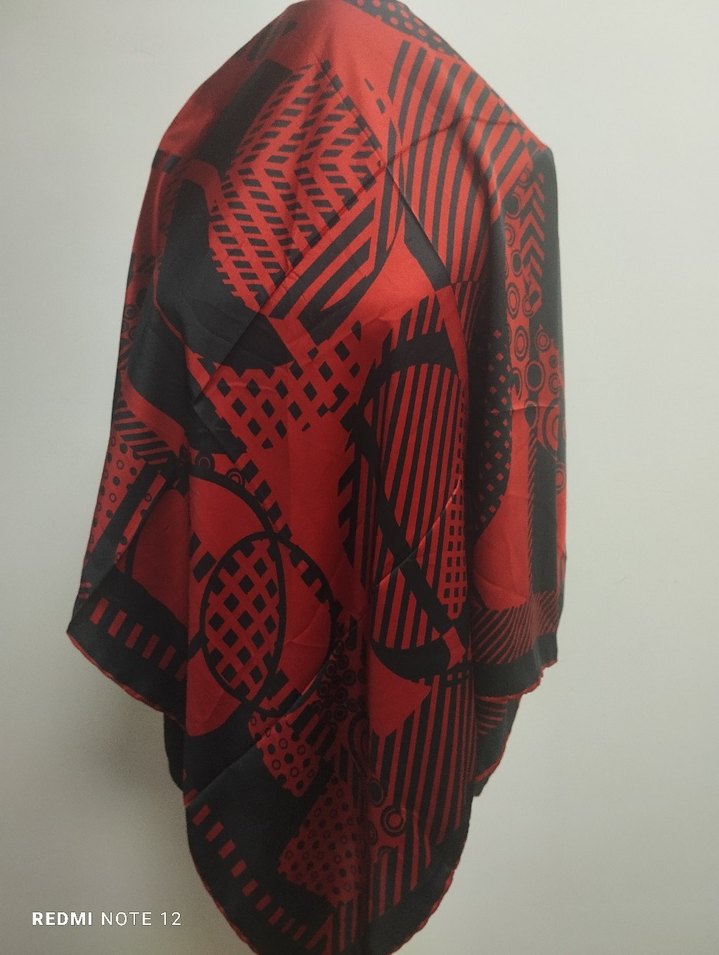 ŞHANELL MARKA Kırmızı Siyah Kadın Eşarp - Görsel 2