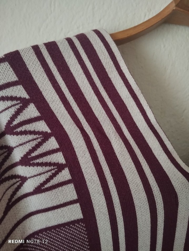 Bordo V Yaka Salaş Kadın Panço - Görsel 4