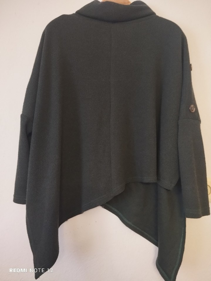 Yeşil Boğazlı Uzun Kollu Kadın Kazak - Görsel 5