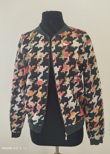 Batik Kadin Cok Renkli Desenli Fermuarli Ceket