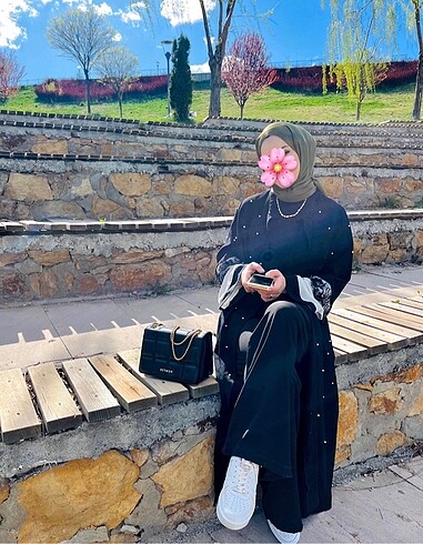 İncili abaya