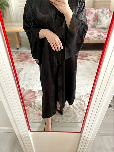 Siyah kol detay abaya