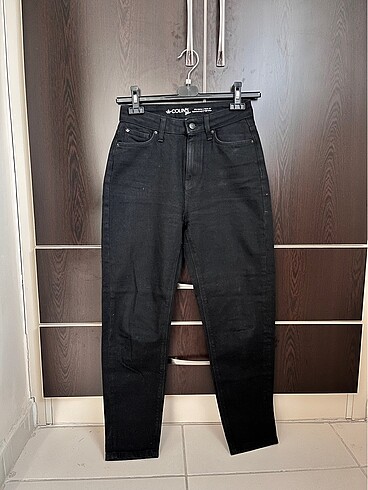 Simsiyah mom jean