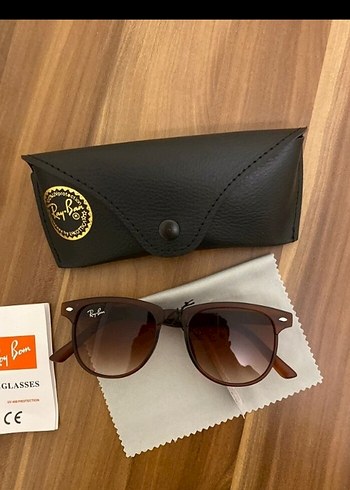 Ray-Ban Kadın Kahverengi Klasik Güneş Gözlüğü
