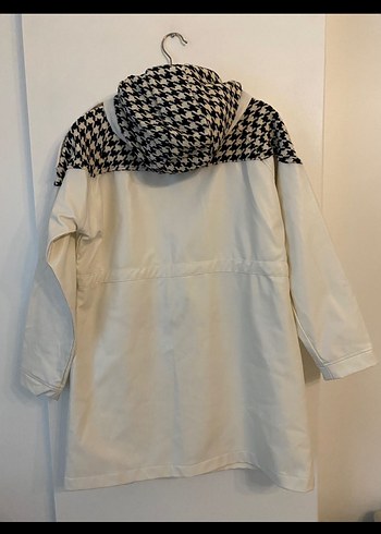 Düğmeli Midi Beyaz Yağmurluk - Görsel 5