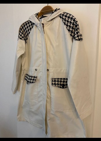 Düğmeli Midi Beyaz Yağmurluk - Görsel 2