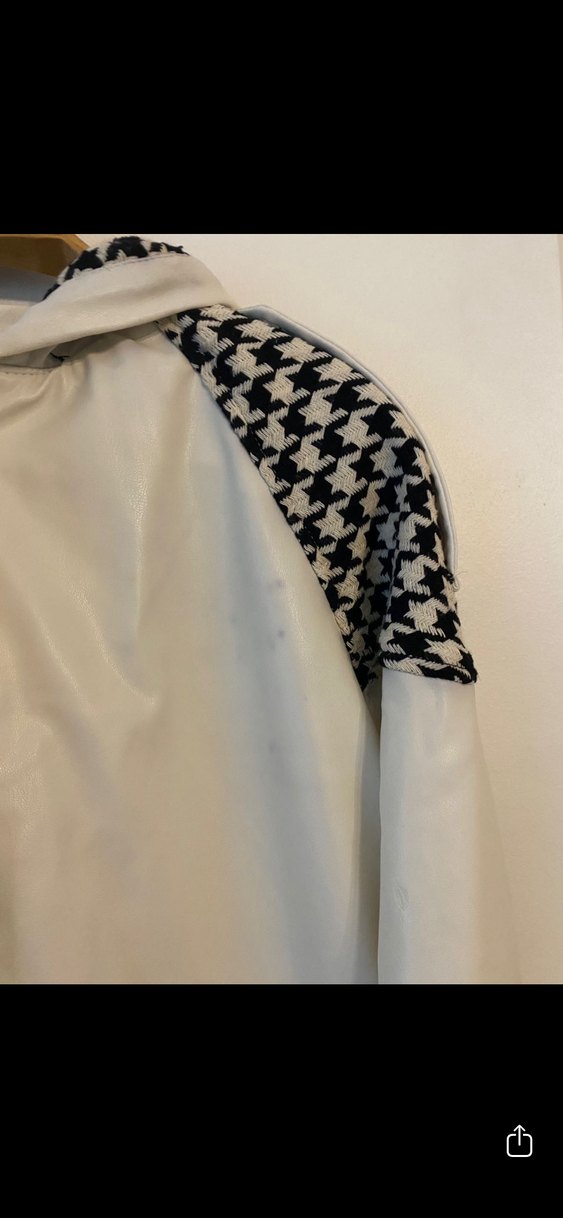 Düğmeli Midi Beyaz Yağmurluk - Görsel 4