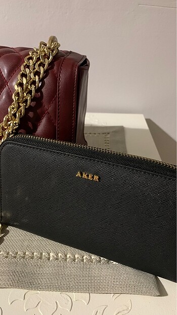  Beden Aker kol çantası