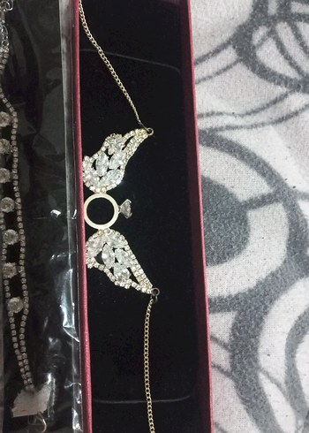 Kadın Altın Renkli Parlak El Zinciri - Görsel 2