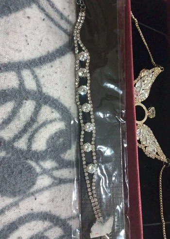 Kadın Altın Renkli Parlak El Zinciri - Görsel 3