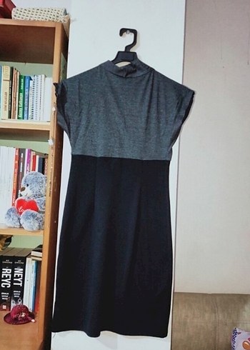 Zara ZARA V Yaka Gri Siyah Midi Elbise