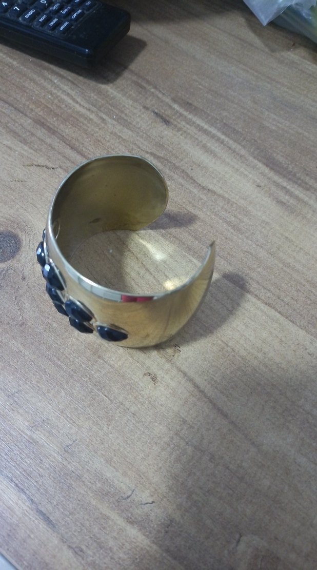 Koyu Taşlı Altın Renkli Tokalı Bilezik - Görsel 2