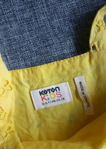 Kız Çocuk Sarı Nakışlı Askılı Elbise - Görsel 3