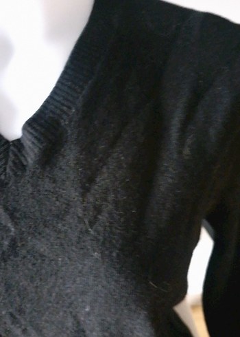 Siyah V Yaka Uzun Kollu Yün Kazak - Görsel 2