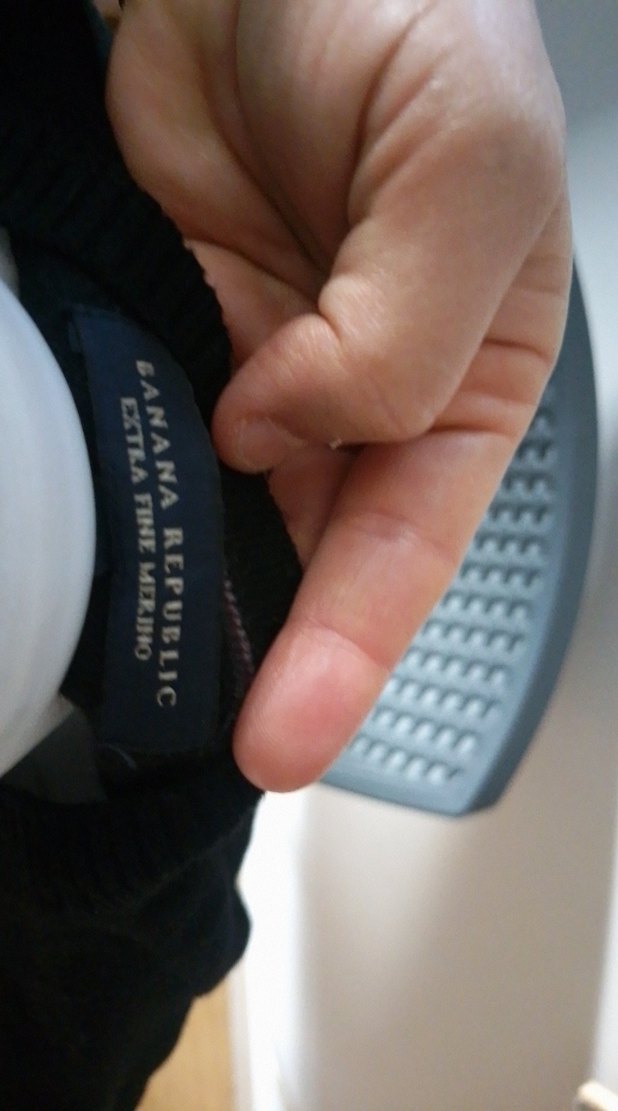 Siyah V Yaka Uzun Kollu Yün Kazak - Görsel 3