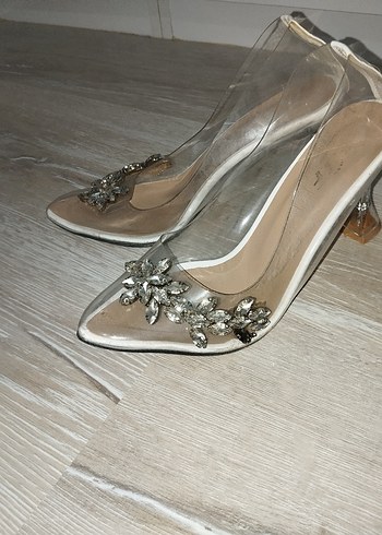 Beyaz Cam Stiletto Payetli Nikah Ayakkabısı