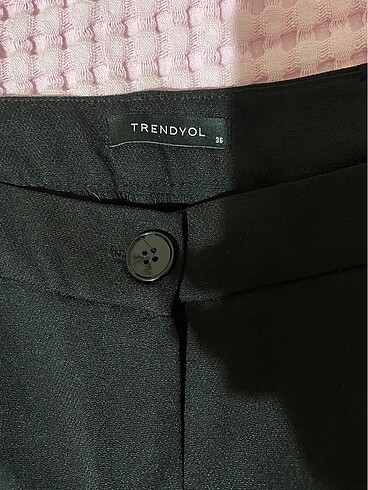 36 Beden Trendyolmilla Siyah Kumaş Pantolon