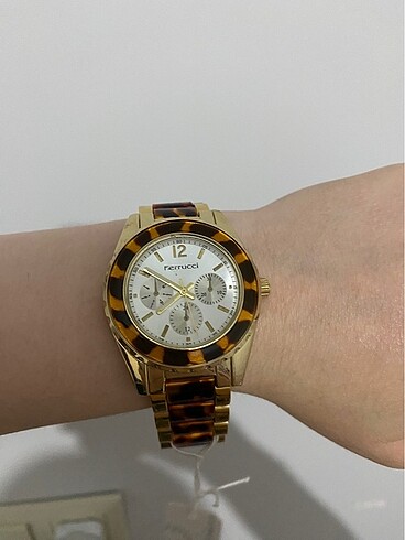 Ferrucci leopar desen kadın saat etiketli