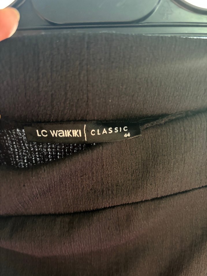 Siyah Süet Dökümlü Uzun Gotik Etek - Görsel 2