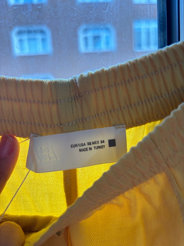 Sarı Dökümlü Keten Midi Kadın Pantolon - Görsel 2