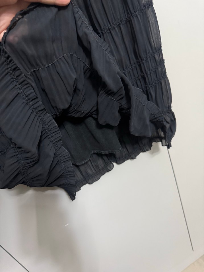 Siyah Pileli Uzun Tül detaylı Etek - Görsel 4