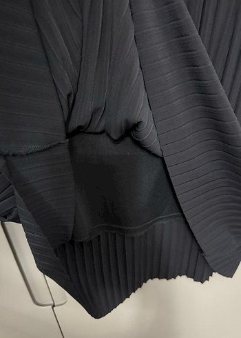 Kadın Siyah Piliseli Kısa Etek - Görsel 3