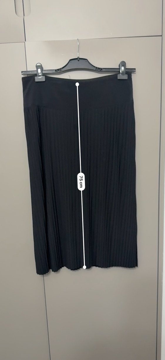 Kadın Siyah Piliseli Kısa Etek - Görsel 5